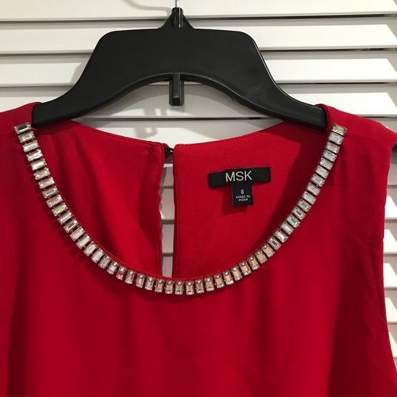 MSK sleeveless sheath with sheer, tiered overlay. - Picture 6 of 16